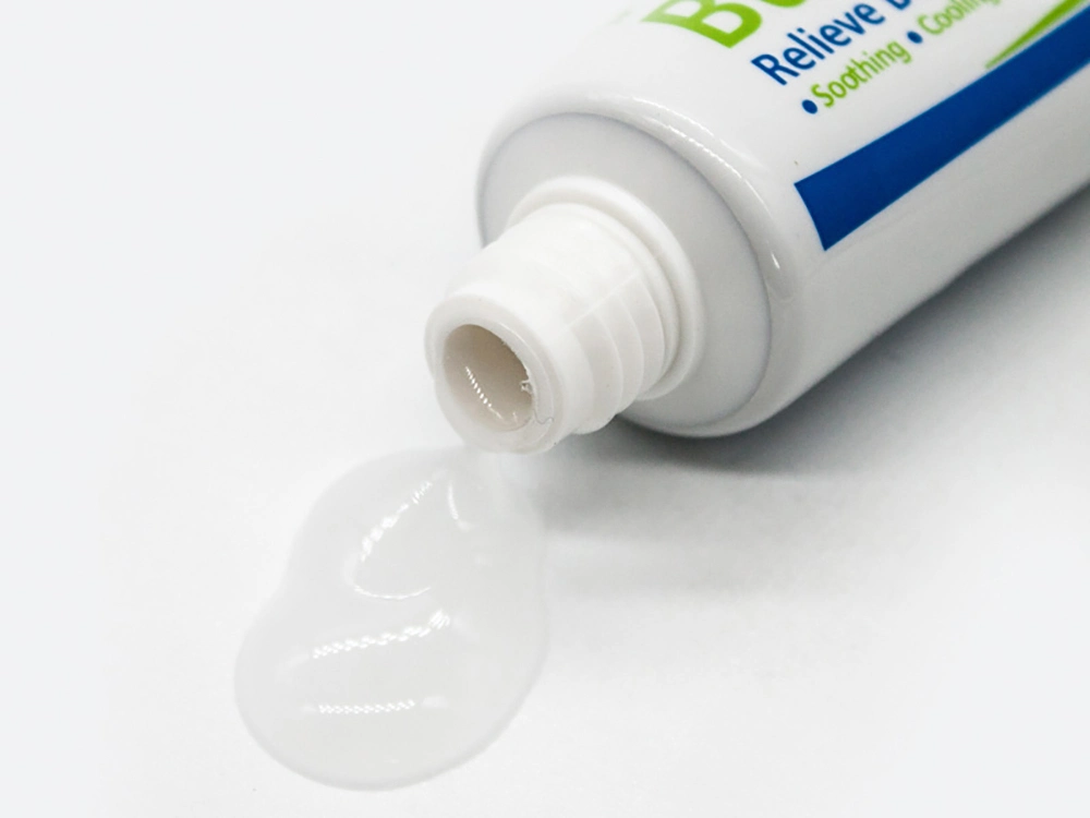 Burn Gel Dressing Impregnated with Water-Soluble Gel to Soothe Emergency Fire Burn